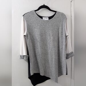 Joseph Ribkoff Gray and White Blouse